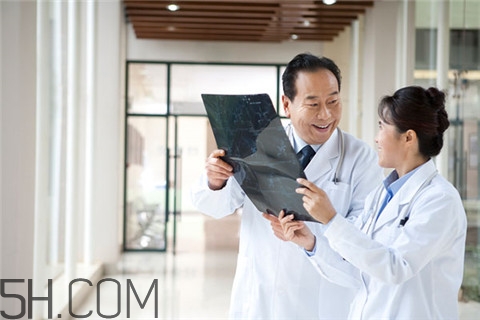 脂肪肝會(huì)引起轉(zhuǎn)氨酶高嗎？脂肪肝會(huì)引起肝區(qū)疼痛嗎？