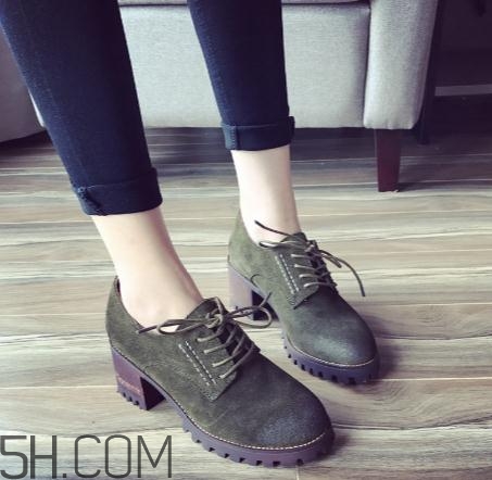 翻毛皮鞋發(fā)霉怎么處理？翻毛皮鞋沾水了怎么辦？