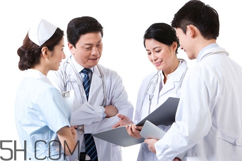 冠心病會(huì)引起頭暈嗎？冠心病會(huì)引起腳腫嗎？