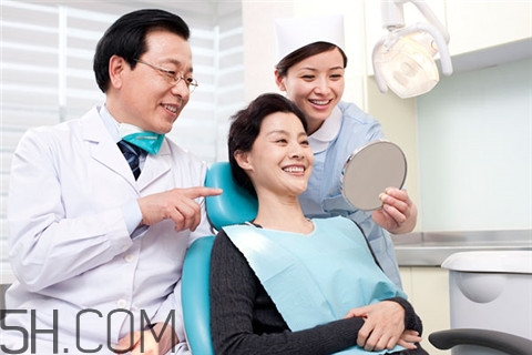 冠心病會(huì)引起頭暈嗎？冠心病會(huì)引起腳腫嗎？