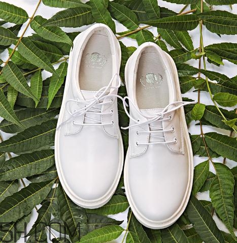 白色皮鞋劃痕怎么修復(fù)？白色皮鞋被刮傷怎么辦？