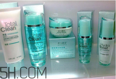 自然堂和歐萊雅哪個(gè)好？歐萊雅適合什么年齡的人用？