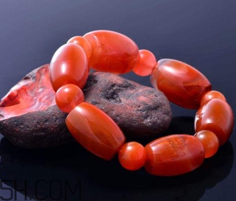 怎樣鑒別南紅瑪瑙的真假？南紅瑪瑙真假鑒別
