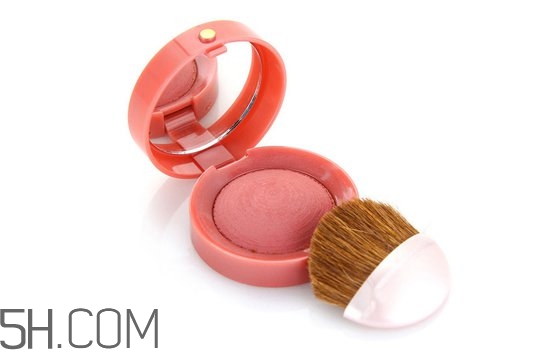 腮紅珠光啞光的區(qū)別 腮紅的種類 腮紅珠光啞光的區(qū)別 腮紅的種類