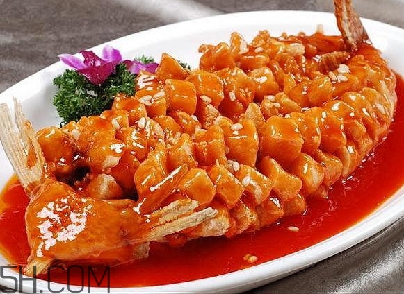 松鼠魚為什么叫松鼠魚？松鼠魚是什么魚做的