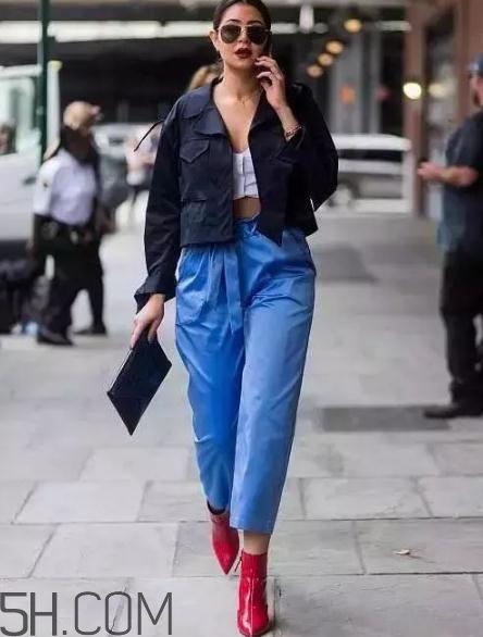 短靴配什么褲子好看？短靴怎么搭配褲子？