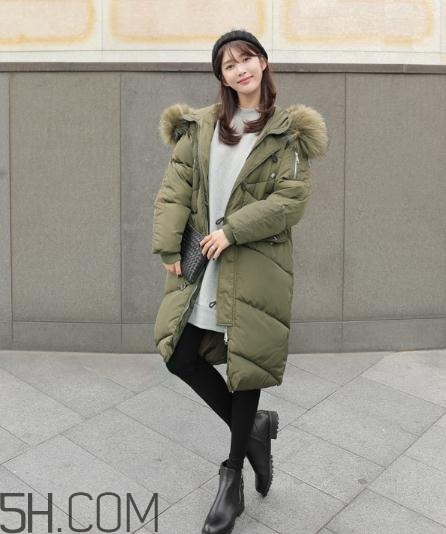 軍綠色羽絨服怎么搭配？軍綠色羽絨服搭配圖片