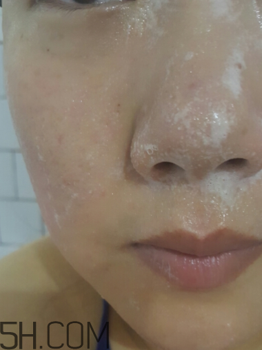 絲塔芙泡沫潔面乳怎么用？泡沫潔面乳用法