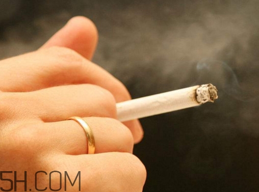 支氣管炎可以抽煙嗎？支氣管炎能喝酒嗎