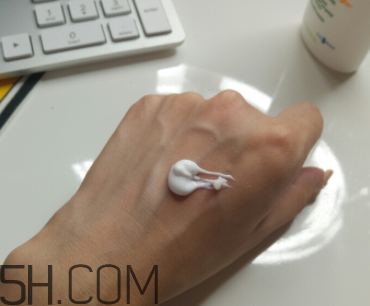 絲塔芙每日防曬保濕露好用嗎_產(chǎn)品評(píng)測 絲塔芙每日防曬保濕露好用嗎_產(chǎn)品評(píng)測