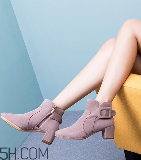 接吻貓的鞋子質(zhì)量好嗎？接吻貓鞋子可以退嗎？