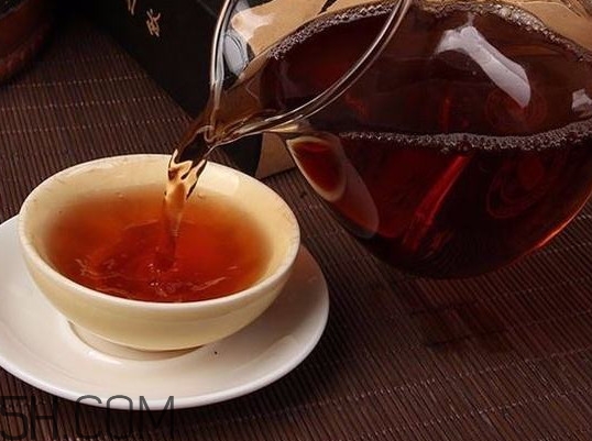 服用哪些藥物前后不能喝酒？為什么不能用茶葉水服藥