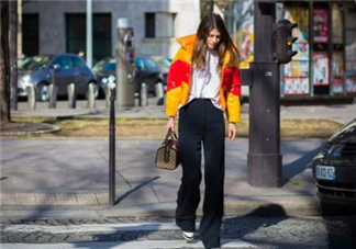 羽絨服搭配闊腿褲好看嗎？羽絨服配闊腿褲圖片