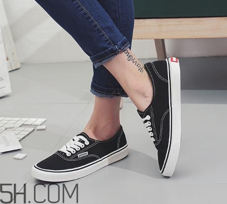 穿帆布鞋可以跑步嗎？穿帆布鞋跑步好嗎？