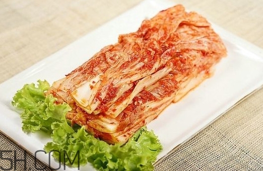 辣白菜是酸的嗎？辣白菜是泡菜嗎