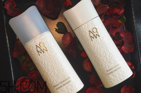 黛珂白檀水乳使用方法 黛珂白檀系列有幾個產(chǎn)品 黛珂白檀水乳使用方法 黛珂白檀系列有幾個產(chǎn)品