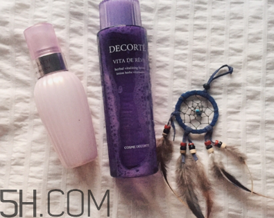 黛珂紫蘇水具有抗炎作用嗎？黛珂紫蘇水適合多少歲？