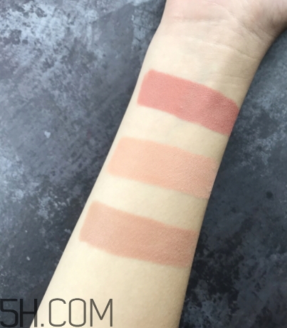 focallure菲鹿兒口紅好用嗎？菲鹿兒口紅色號(hào)試色