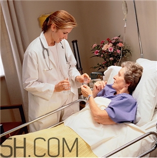 白內障是免費的嗎？白內障能報銷嗎？