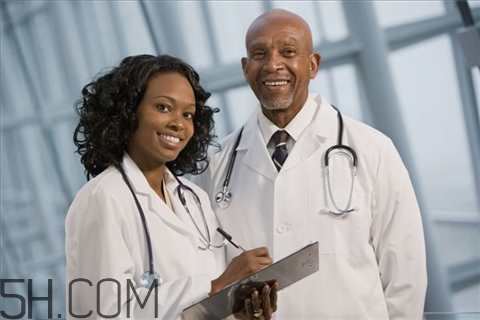 白內障是免費的嗎？白內障能報銷嗎？