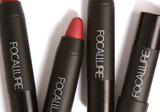 focallure菲鹿兒口紅好用嗎？菲鹿兒口紅色號試色