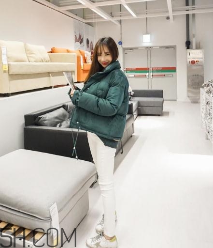 綠色羽絨服怎么搭配？綠色羽絨服搭配圖片