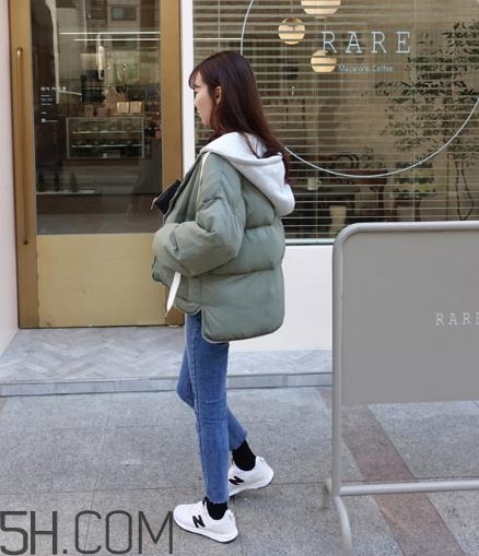 綠色羽絨服怎么搭配？綠色羽絨服搭配圖片