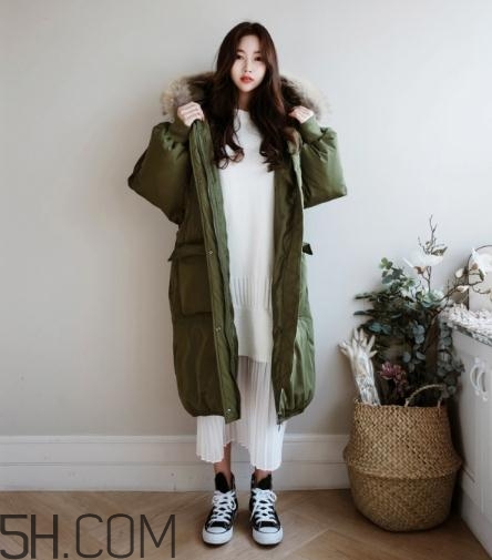 綠色羽絨服怎么搭配？綠色羽絨服搭配圖片