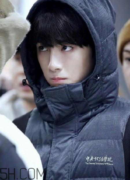 中戲羽絨服多少錢(qián)？中戲羽絨服怎么買(mǎi)？