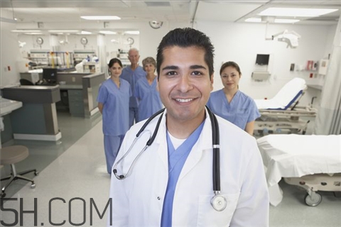 沙眼會(huì)傳染嗎？沙眼會(huì)傳染給寶寶嗎？