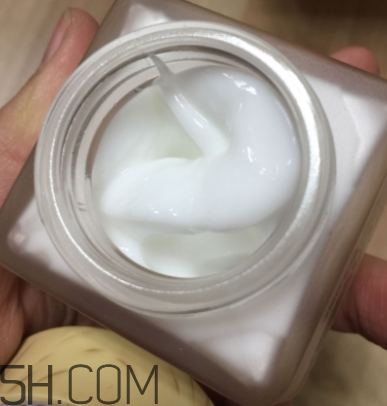 御泥坊礦物養(yǎng)膚霜怎么樣？御泥坊礦物養(yǎng)膚霜好用嗎？