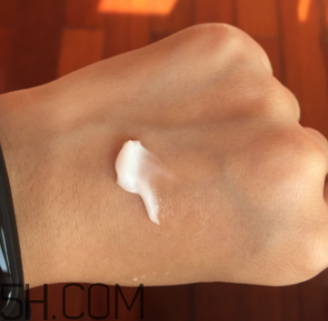 御泥坊礦物養(yǎng)膚霜怎么樣？御泥坊礦物養(yǎng)膚霜好用嗎？