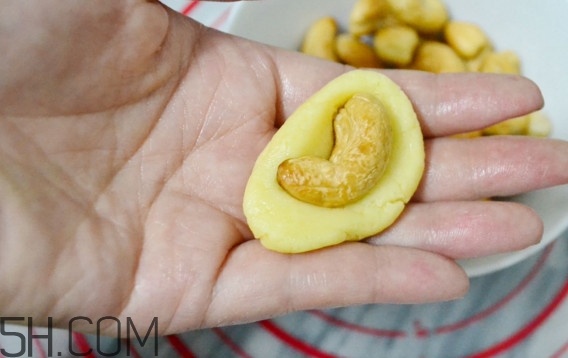 腰果什么時(shí)候成熟？腰果什么時(shí)候吃最好