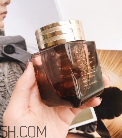 雅詩蘭黛安瓶膠囊好用嗎？雅詩蘭黛安瓶膠囊使用方法