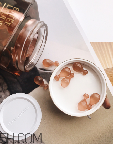 雅詩蘭黛安瓶膠囊好用嗎？雅詩蘭黛安瓶膠囊使用方法