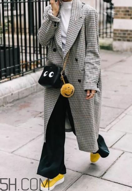 闊腿褲配大衣好看嗎？冬天闊腿褲配大衣圖片