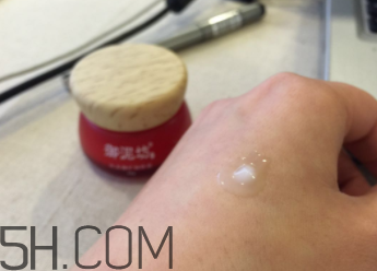 御泥坊紅石榴眼霜怎么樣？御泥坊紅石榴眼霜好用嗎？