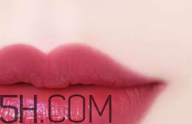 伊蒂之屋瓷光金管口紅怎么樣？愛麗小屋金管口紅好看嗎