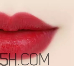 伊蒂之屋瓷光金管口紅怎么樣？愛麗小屋金管口紅好看嗎