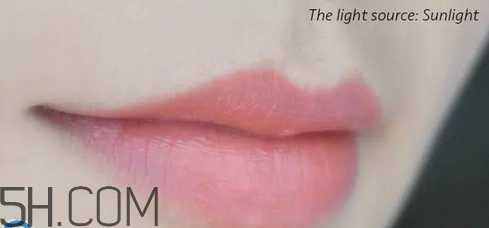 mistine羽翼口紅哪個(gè)色最火？mistine口紅在泰國賣多少錢？