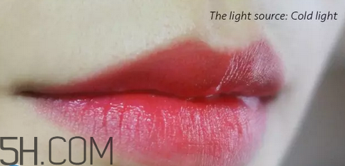 mistine羽翼口紅哪個(gè)色最火？mistine口紅在泰國賣多少錢？