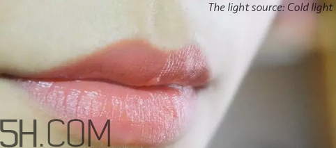 mistine羽翼口紅哪個(gè)色最火？mistine口紅在泰國賣多少錢？