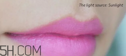 mistine羽翼口紅哪個(gè)色最火？mistine口紅在泰國賣多少錢？