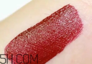 阿瑪尼紅管406試色 阿瑪尼紅管唇釉真人試色圖 阿瑪尼紅管406試色 阿瑪尼紅管唇釉真人試色圖