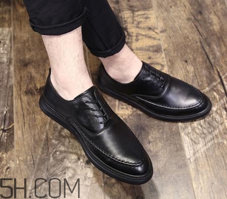 牛皮鞋子臟了怎么清洗？牛皮鞋子怎么清洗表面？