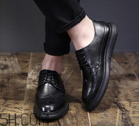 牛皮鞋子磨腳怎么處理？牛皮鞋太硬怎么弄軟化？