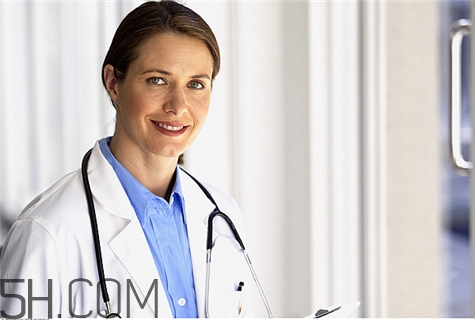 骨折好了為什么還腫著？骨折好了之后還會(huì)痛嗎？