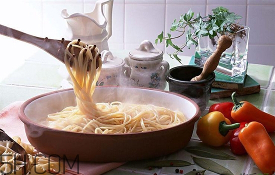 為什么冬天會(huì)發(fā)胖？如何安全有效地減肥？