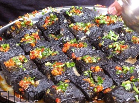 臭豆腐怎么炸才脆？臭豆腐怎么變黑的