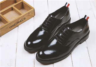 漆皮鞋不亮了怎么辦？漆皮鞋怎么擦亮？